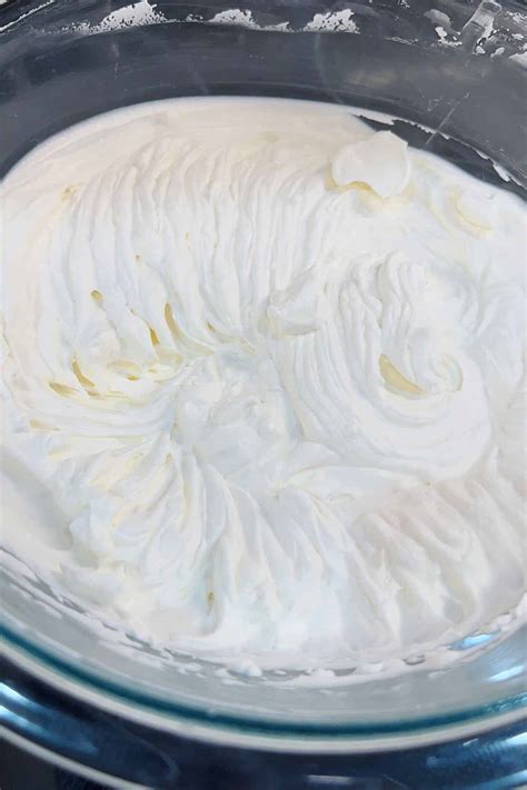 Gelatin Whipped Cream Recipe - whipped cream that doesn't melt