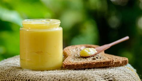 5 Amazing Health Benefits of Eating Ghee - lifeberrys.com