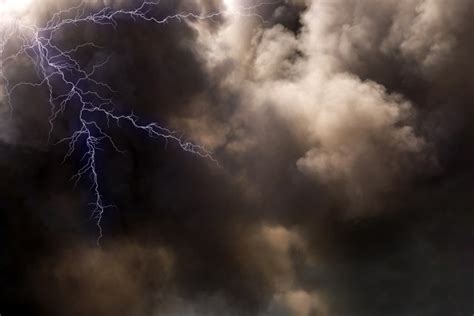 Obilni pljuskovi u Srbiji, gradovi na udaru VIDEO - B92