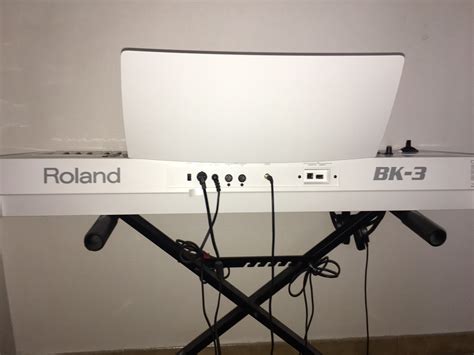 Roland BK-3 Compact Backing Keyboard, White - Ex Demo | Gear4music