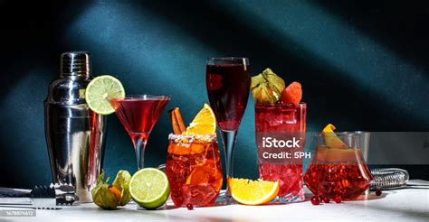Red Cocktails Set Kir Royale Negroni Boulevardier Cosmopolitan Sea ...