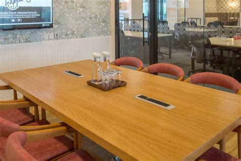 Cowrks Meeting Rooms in Golf Course Road, Gurgaon | Rent Office ...