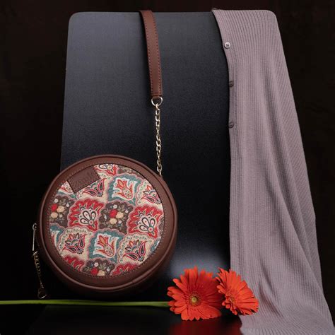 Round Sling Bags