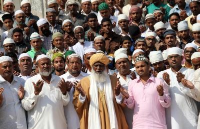 Friday prayers back in Saudi mosques