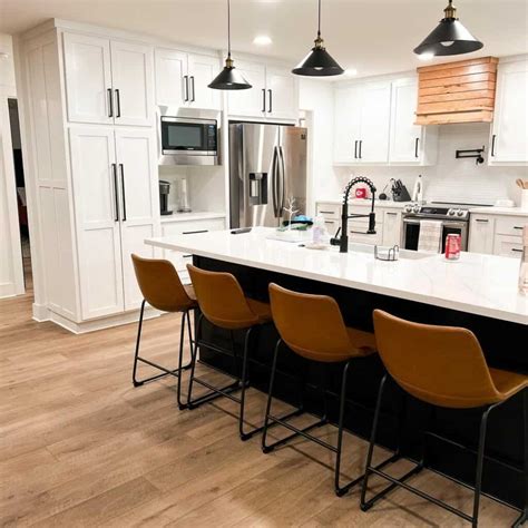 Floor-to-Ceiling Shaker Cabinets - Soul & Lane