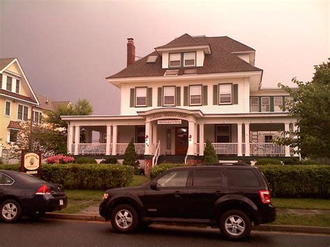 AVON MANOR INN (Avon by the Sea) - B&B Reviews & Photos - Tripadvisor