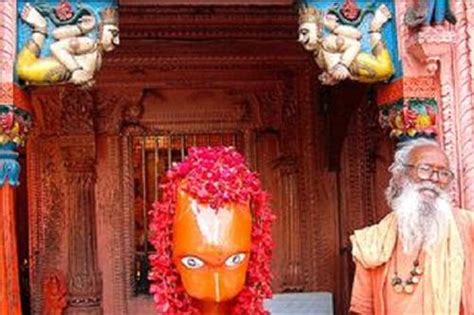 Things to See in Vindhyachal, Temples in Vindhyachal
