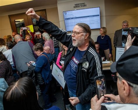 ‘Hail Satan’ video documents atheist’s opening prayer to far-right ...