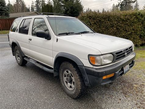 1996 Nissan Pathfinder for Sale in Bothell, WA - OfferUp