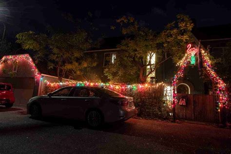 Chevy Chase Christmas Lights – New for 2022 - Chevy Chase Estates ...