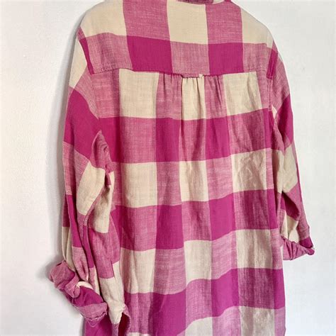 American Eagle pink plaid shirt - Depop