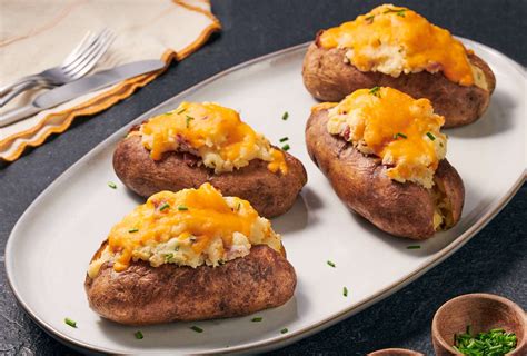 How To Bake Sliced Potatoes In The Oven - Recipes.net