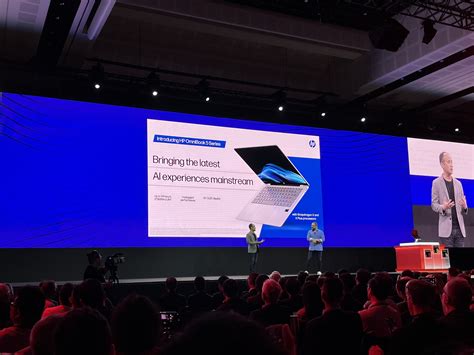 HP toont OmniBook 5-laptops met Qualcomm-chips en oledschermen vanaf ...