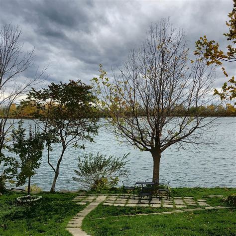 MOTEL RIDEAU (Brossard, Quebec) - Motel Reviews, Photos, Rate ...