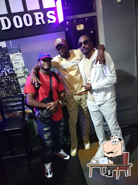 THE BAR 10 DOORS, Chicago - Restaurant menu, prices and reviews