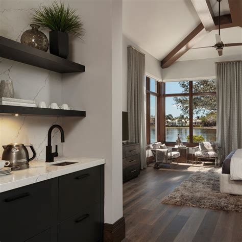 Modern Home Bar Design Ideas, Inspiration & Images - April 2025 | Houzz IN