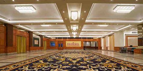 Book Resort in Solan | Luxury Hotel with Spa & Bar - WelcomHeritage ...