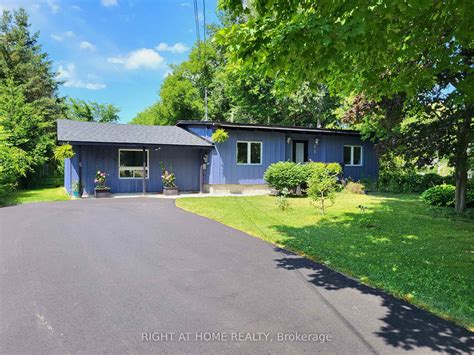 1012 Goshen Road, Innisfil, ON L9S 2B5