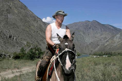 Putin tells how he fell off horse | Reuters
