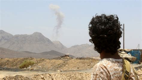Houthis blamed for attempted killing of Yemen tribal leader
