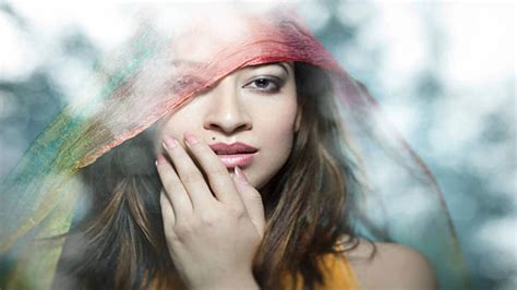 Moles: लड़कियों के चेहरे पर इस जगह तिल होना होता है बेहद अशुभ, वैवाहिक ...