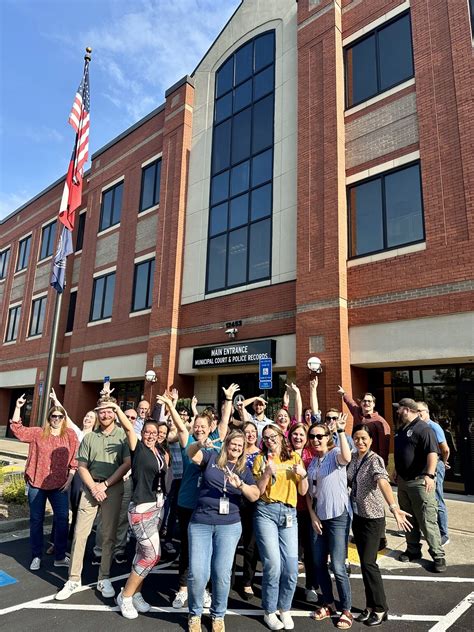 City of Woodstock, Georgia on LinkedIn: #cityhallselfie #gacities