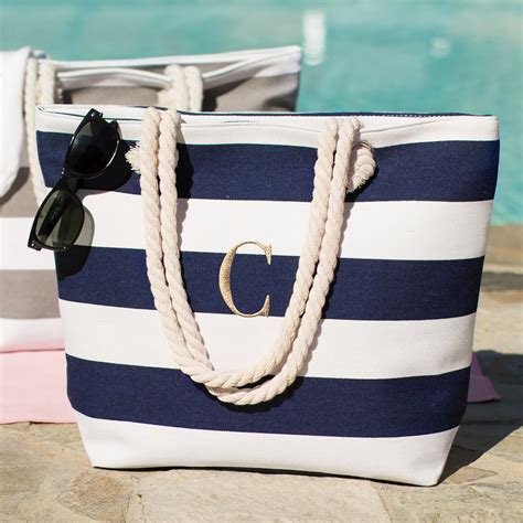12 Cute Beach Bags To Carry All Summer Long | Bags, Mesh beach bags ...