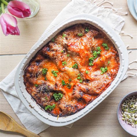 MYKISTÄVÄN HYVÄ & HELPPO LASAGNE   Jalotofu