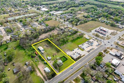 935 W 47th St S, Wichita, KS 67217 | Homes.com