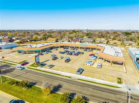 Parkway Village - Levy Retail Group