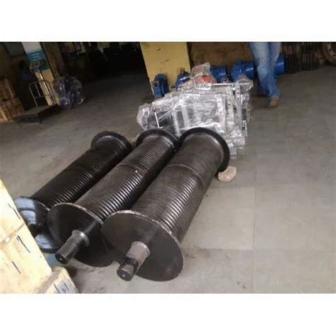 EOT Crane and Passengers Elevator Manufacturer | Maxx Engineers ...