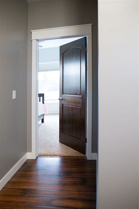 Modern Interior Door Trim Ideas - Interior Ideas