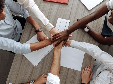 Business Partner Wallpaper 的图像结果