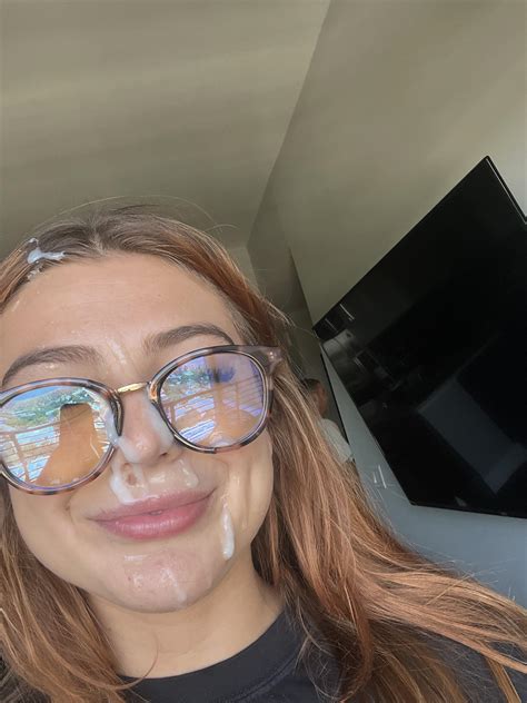 Love facials for breakfast🥰🤤 : r/FacialFun