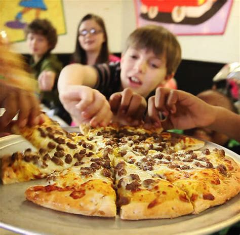 Tulsa's Incredible Pizza Company | Tulsa, OK 74133