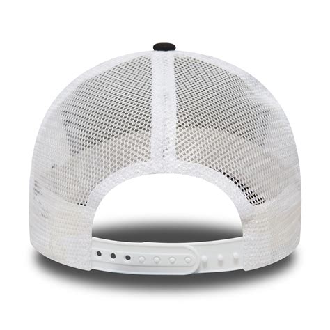 New York Yankees Clean Black AFrame Trucker Cap