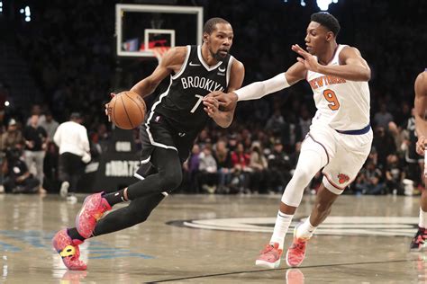 Durant sinks 53 in Nets win over Knicks, voices vax frustration | Daily ...