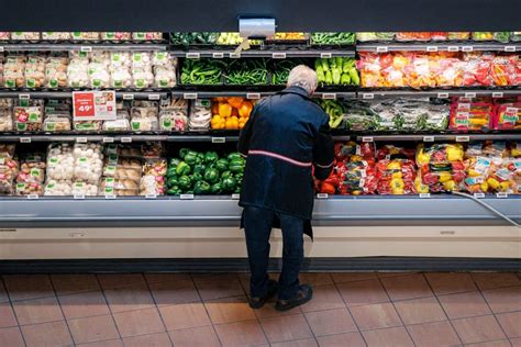 Buy Canadian Buy Local 的图像结果