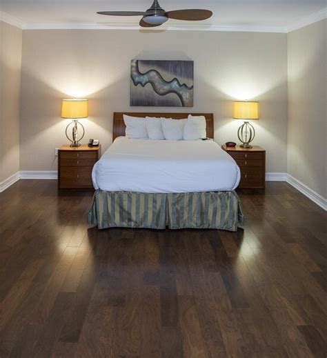 CRYSTAL PALMS BEACH RESORT (Treasure Island) - Specialty Resort Reviews ...