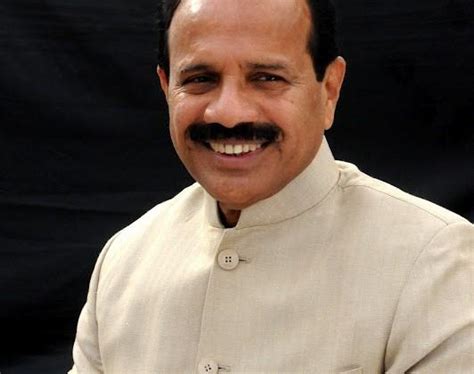 Land Row: Karnataka CM Gowda Refuses to Accept Law Minister's ...