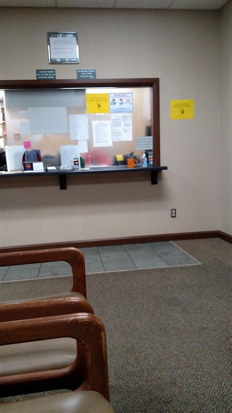 REDDING FAMILY MEDICAL GROUP, INC - Redding CA - Hours, Directions ...