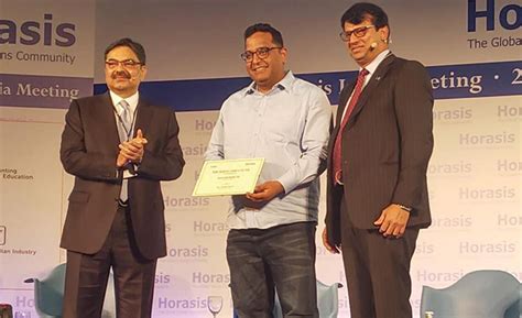 Paytm India, Paytm CEO Receives Award, Business Leader of the Year ...