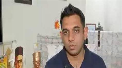 Pune: Veer Savarkar's grandson files criminal defamation complaint ...