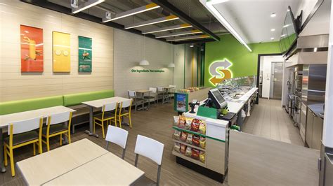 Subway Restaurant 的图像结果