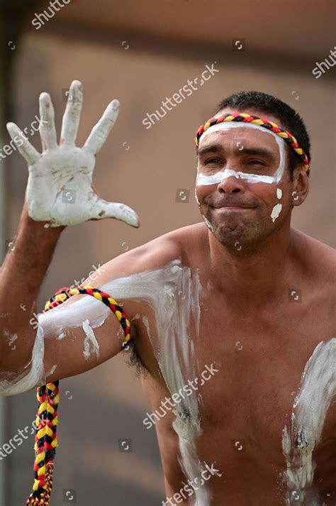 Asutrelian Local People 的图像结果