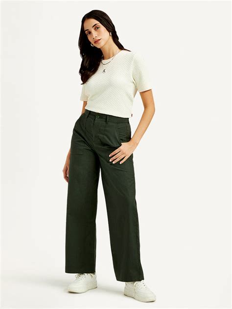 Buy Women's Trouser Pants Online at Best Price| Levi's – Levis India Store