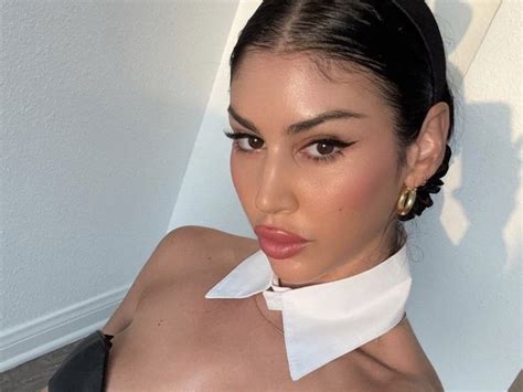 Queenie Sateen Age, Career, Family, Net Worth, Height Bio 2024