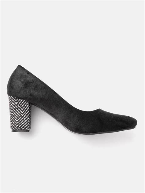 Buy ELLE Black Solid Velvet Finish Pumps Online at Best Price | Distacart
