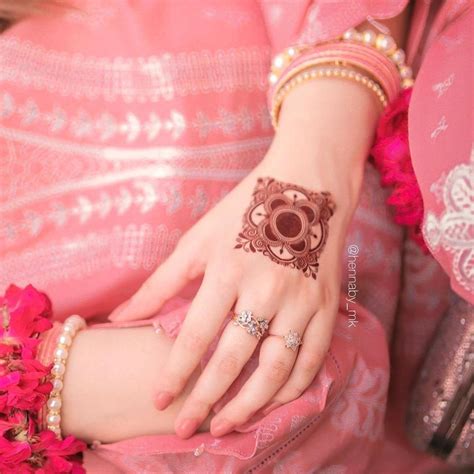 100 Simple And Easy Mehndi Designs For Brides –2022