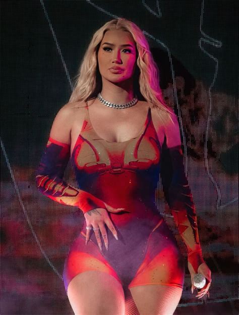 9 celebs who have admitted getting breast surgery: from Chrissy Teigen ...